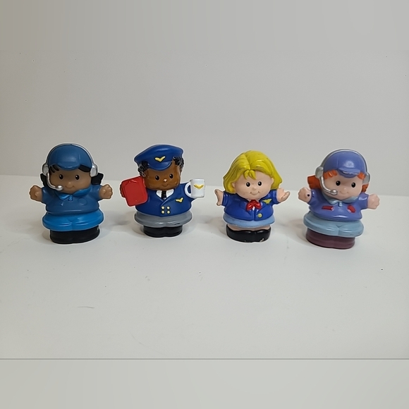 Fisher-Price Other - Fisher Price Little People Airport Airplane Helicopter Pilot Figures Lot of 4